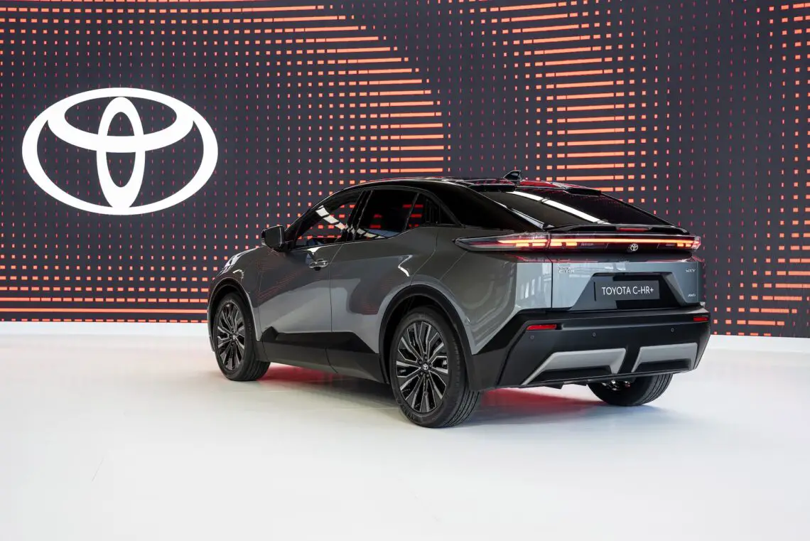 Toyota C-HR+