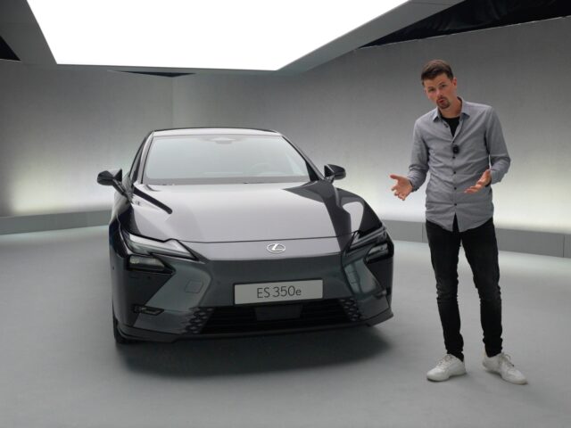 Lexus ES 350e met Bart Oostvogels van AutoRAI.nl