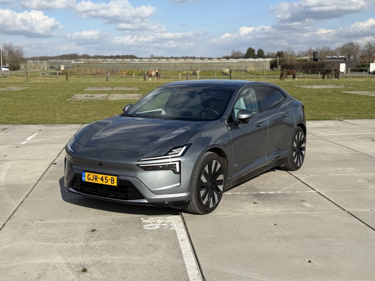 Review – Polestar 4 Long Range Single Motor (2025): even wennen ...