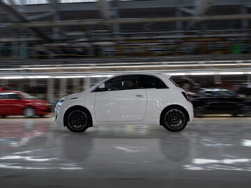 Fiat doet nu iets wat geen enkel automerk ooit heeft gedaan met een auto ...