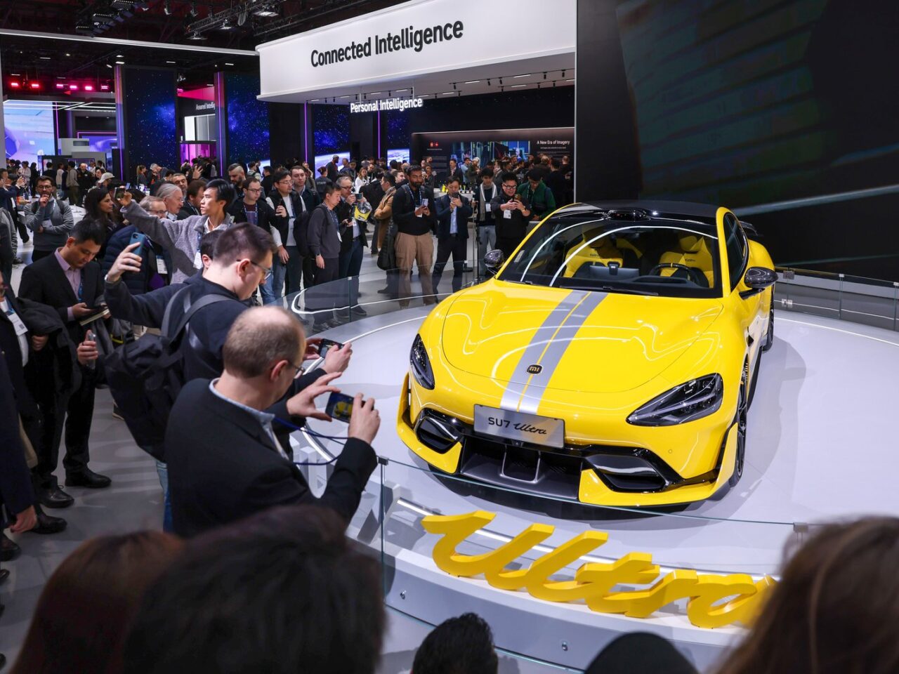 Xiaomi SU7 Ultra op een beurs