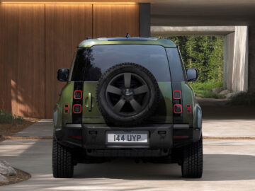 Land Rover Defender 110 MY26