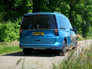 De beste gezinsauto waar niemand het over heeft – Volkswagen Caddy Kombi e ...