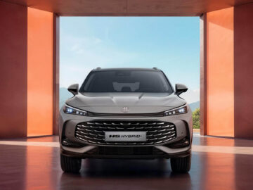 MG HS Hybrid+ blijkt prijsbewust, maar niet karig ...