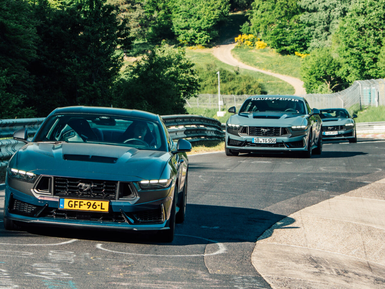 Review – Ford Mustang Dark Horse (2025) ...