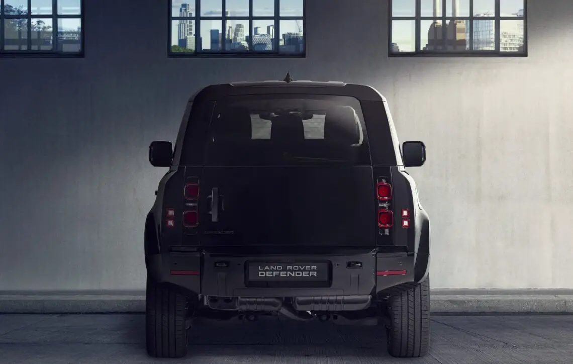 Land Rover Defender Edition 53