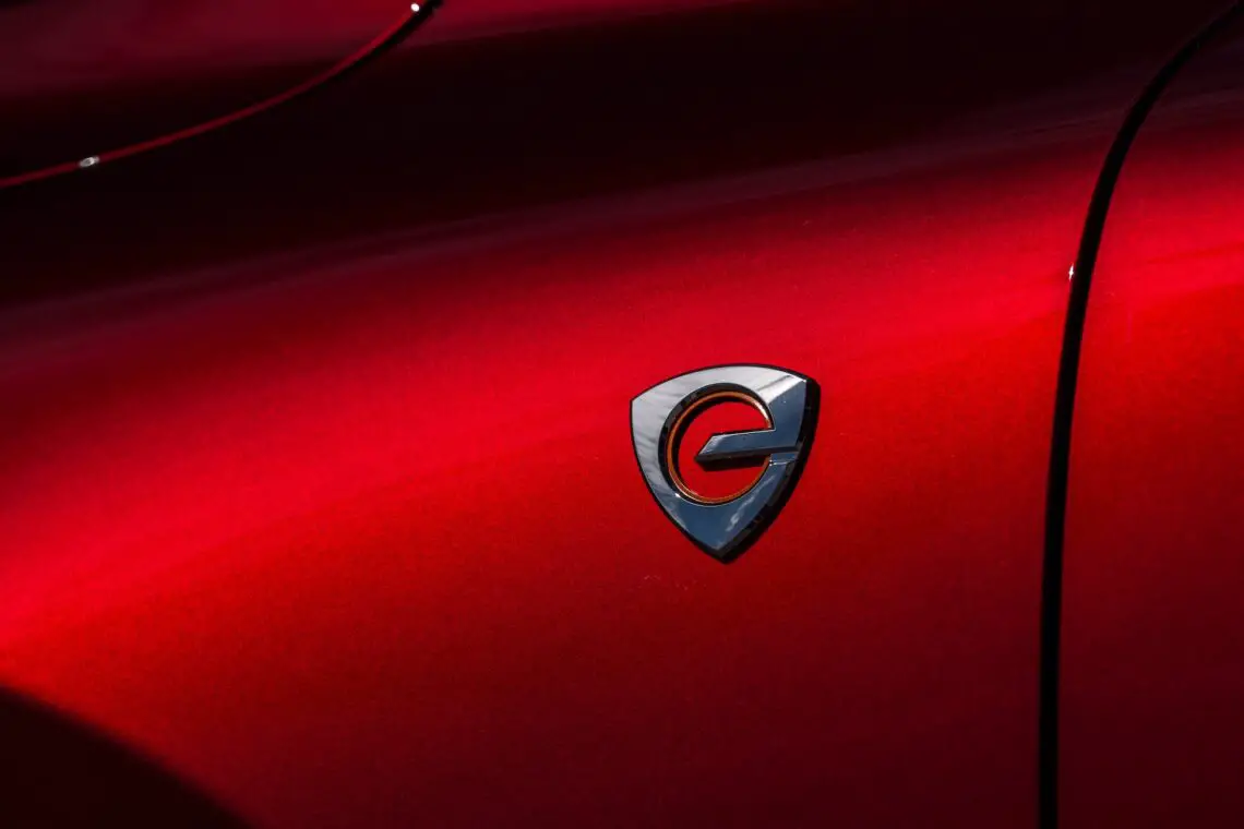 Mazda MX-30 R-EV - Logo