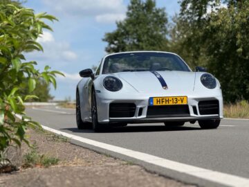 Porsche 911 Carrera T Cabriolet 2025