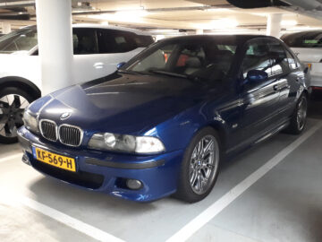 Gespot: een BMW M5 uit 1999 ...