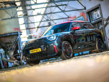 Dit zouden meer EV’s moeten hebben! – Review Mini Aceman JCW ...