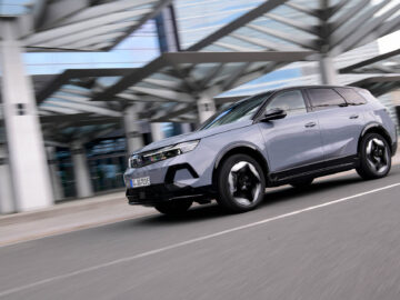 Opel beleeft unicum: elektrische Grandland heeft nu ook vierwielaandrijving ...