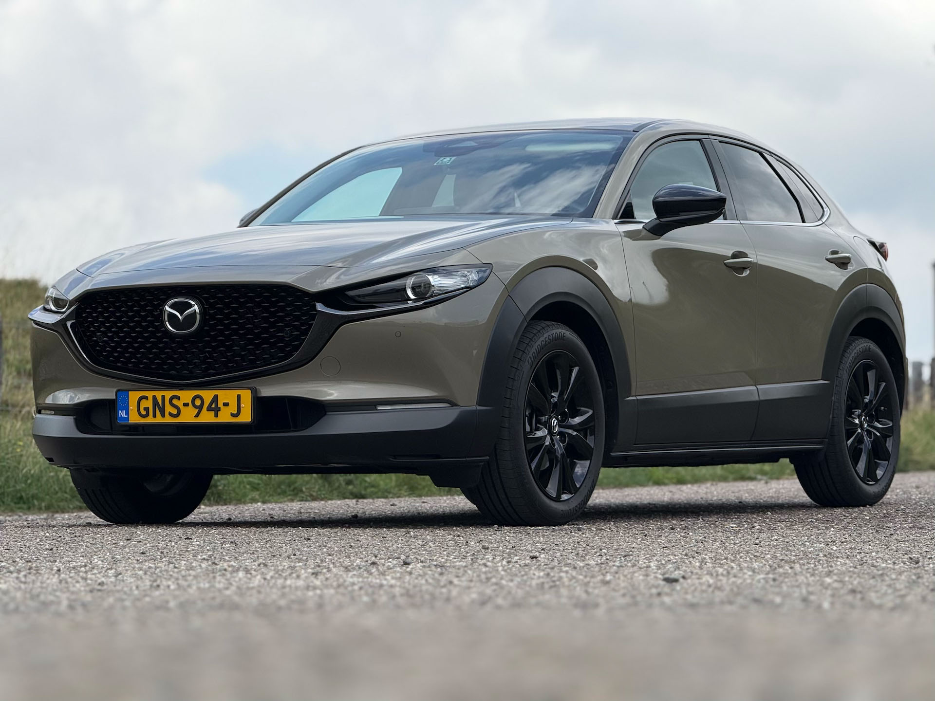 Wunderschne Mazda Cx 30 Hybrid Bild