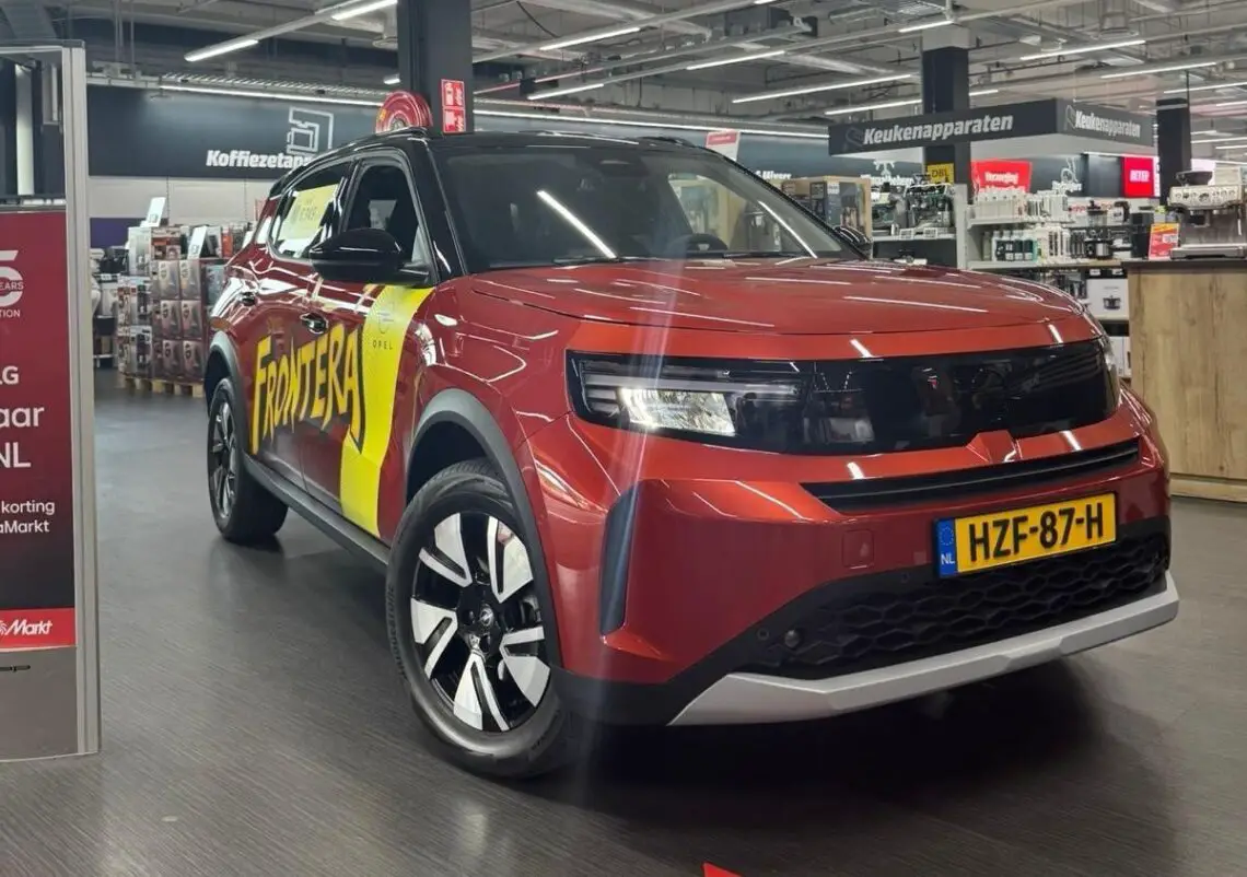 Opel Frontera bij MediaMarkt