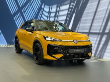 Een knalgele kleur staat de nieuwe T-Roc goed.
