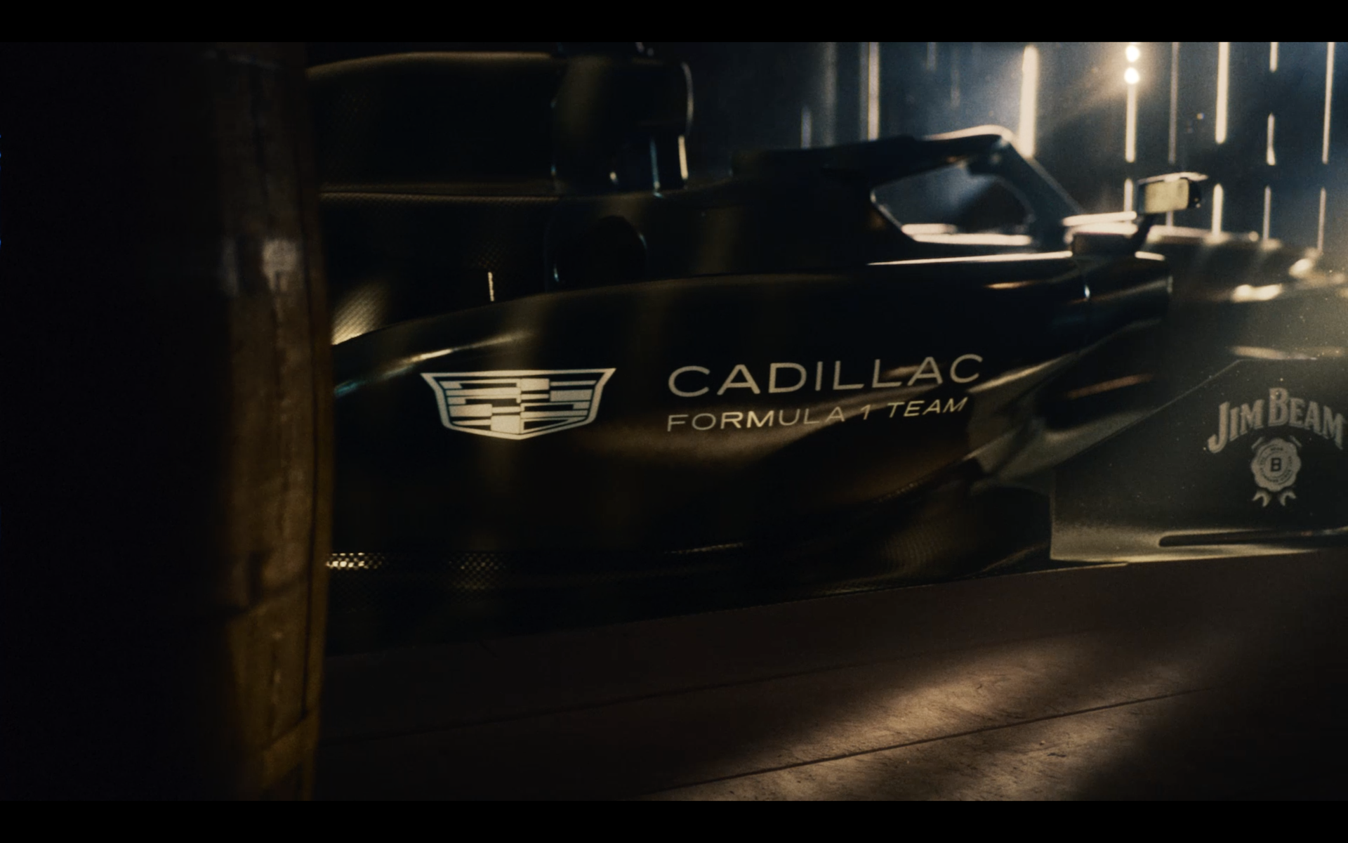 Jim Beam in zee met Cadillac Formula 1 Team