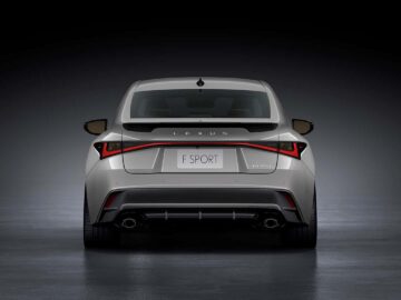 De Lexus IS blijft leven: facelift nummer drie ...