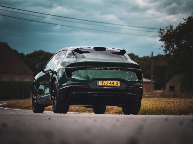 Lotus Eletre 600
