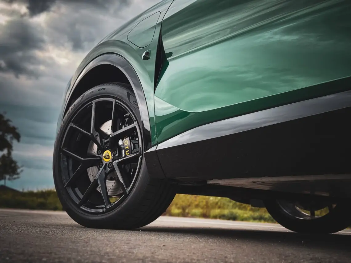 Lotus Eletre 600 2025