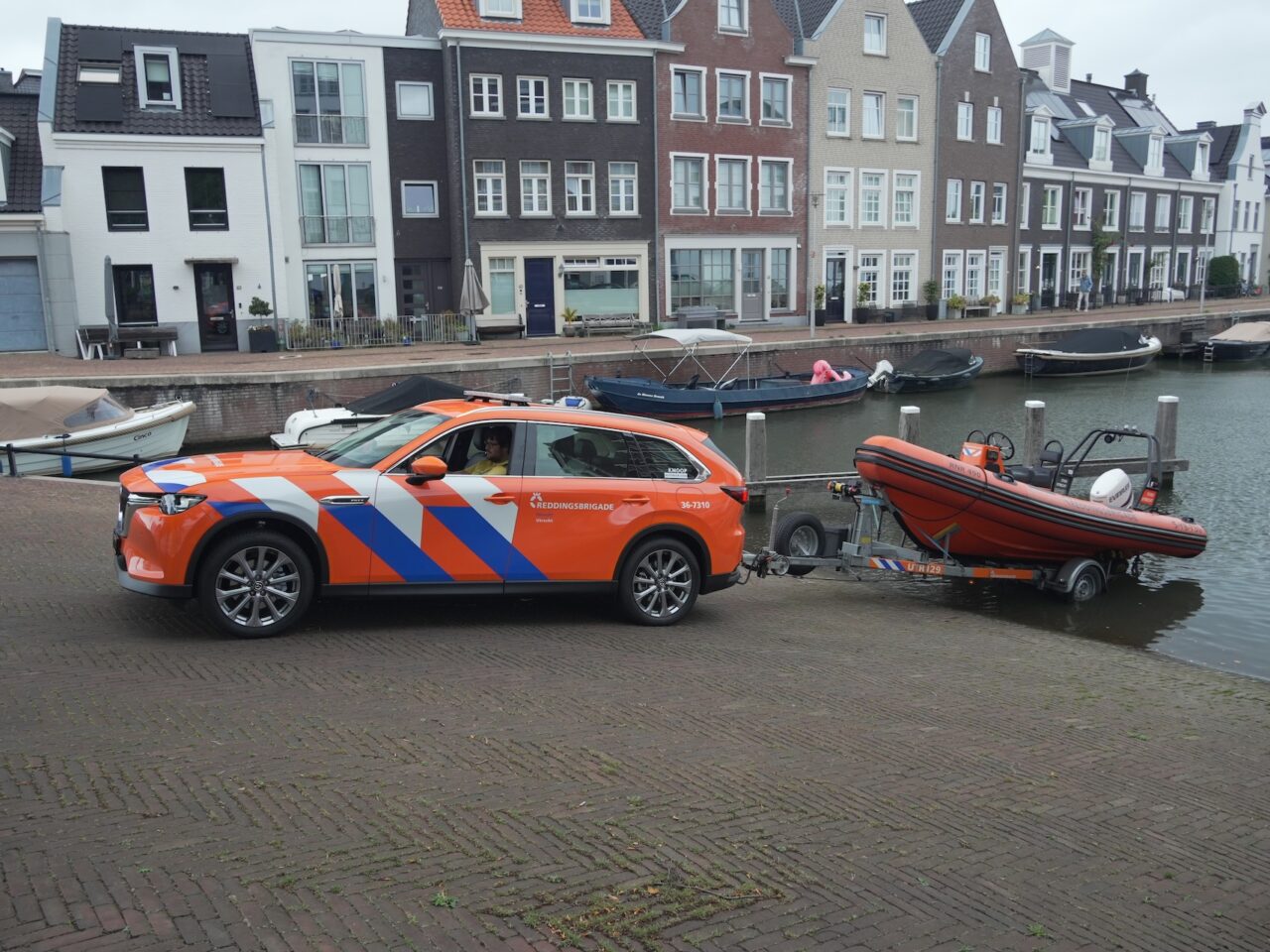 Reddingsbrigade Utrecht met Mazda CX-80 Plug-in Hybrid