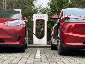 Nederland is wéér testmarkt: Tesla introduceert deze handige functie hier als  ...