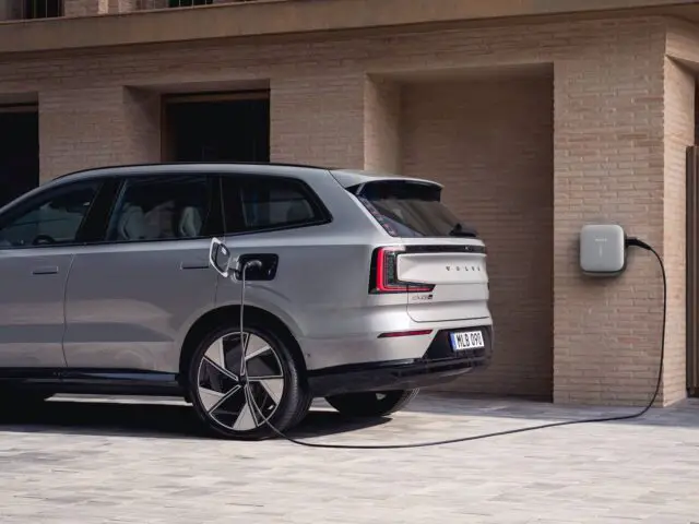 Volvo EX90 MY2026