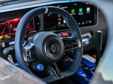 Renault 5 Turbo 3E in actie voor publieksdebuut ...