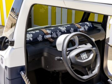 Deze nieuwe Fiat heeft een houten vloer ...