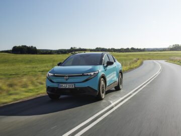 Nissan LEAF 2026