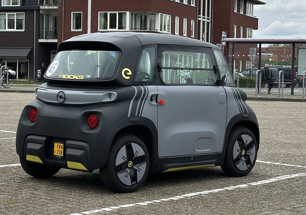 Het einde van de scooter? Jongeren willen massaal een microcar ...