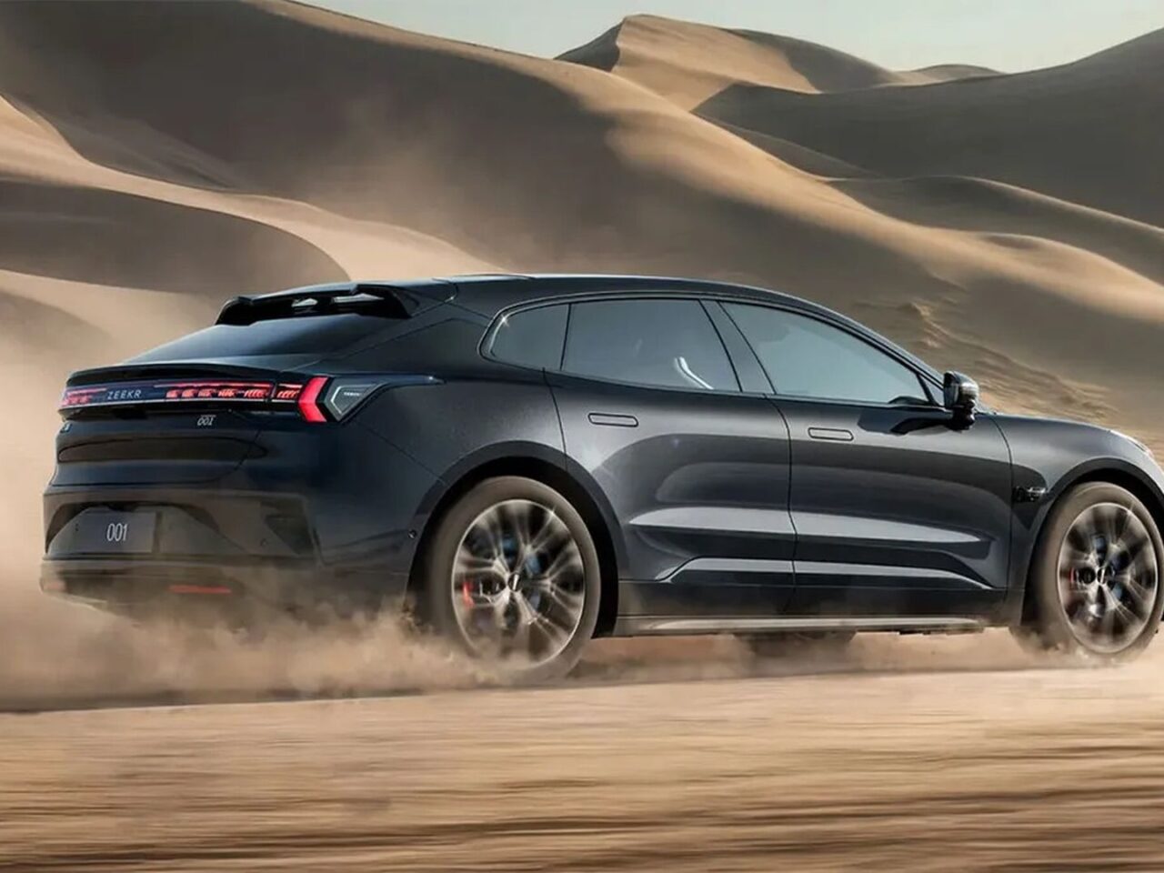 Deze Chinese EV – die ook in Nederland te koop is – laadt van 10 naar 80% in ...