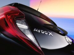 Dit kost de eerste én enige hybride stadsauto die je kunt kopen ...