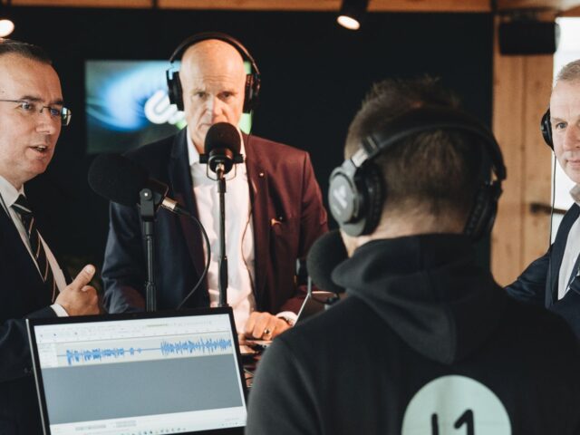 AutoRAI Podcast #44 – Live vanaf Mobility Shift 2025 ...