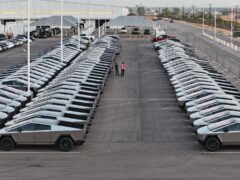 Zien: Tesla levert duizenden Cybertrucks aan ‘nieuwe klant’ ...