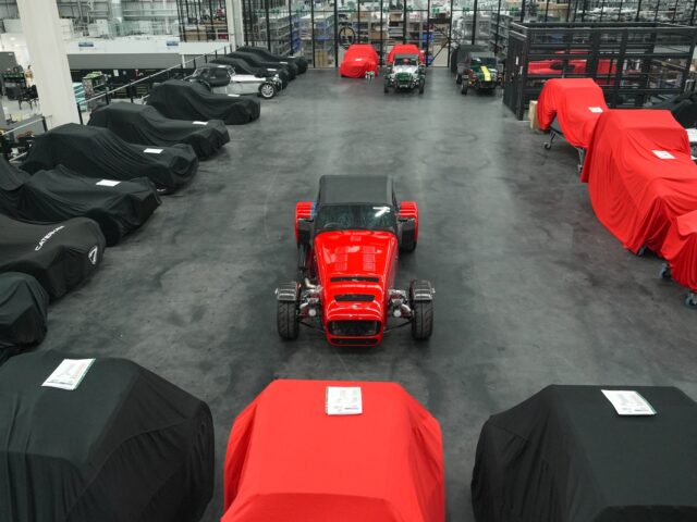 Bezoek aan Caterham-fabriek in Dartford