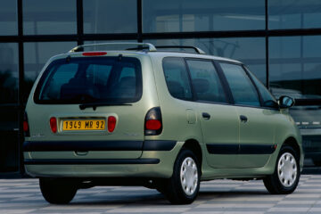 Gespot: een Renault Espace uit 1998 ...