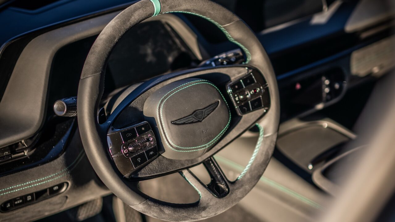 Genesis G90 Wingback Concept: interior