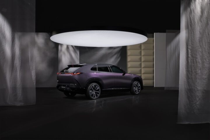 Achterkant Mazda CX-6e