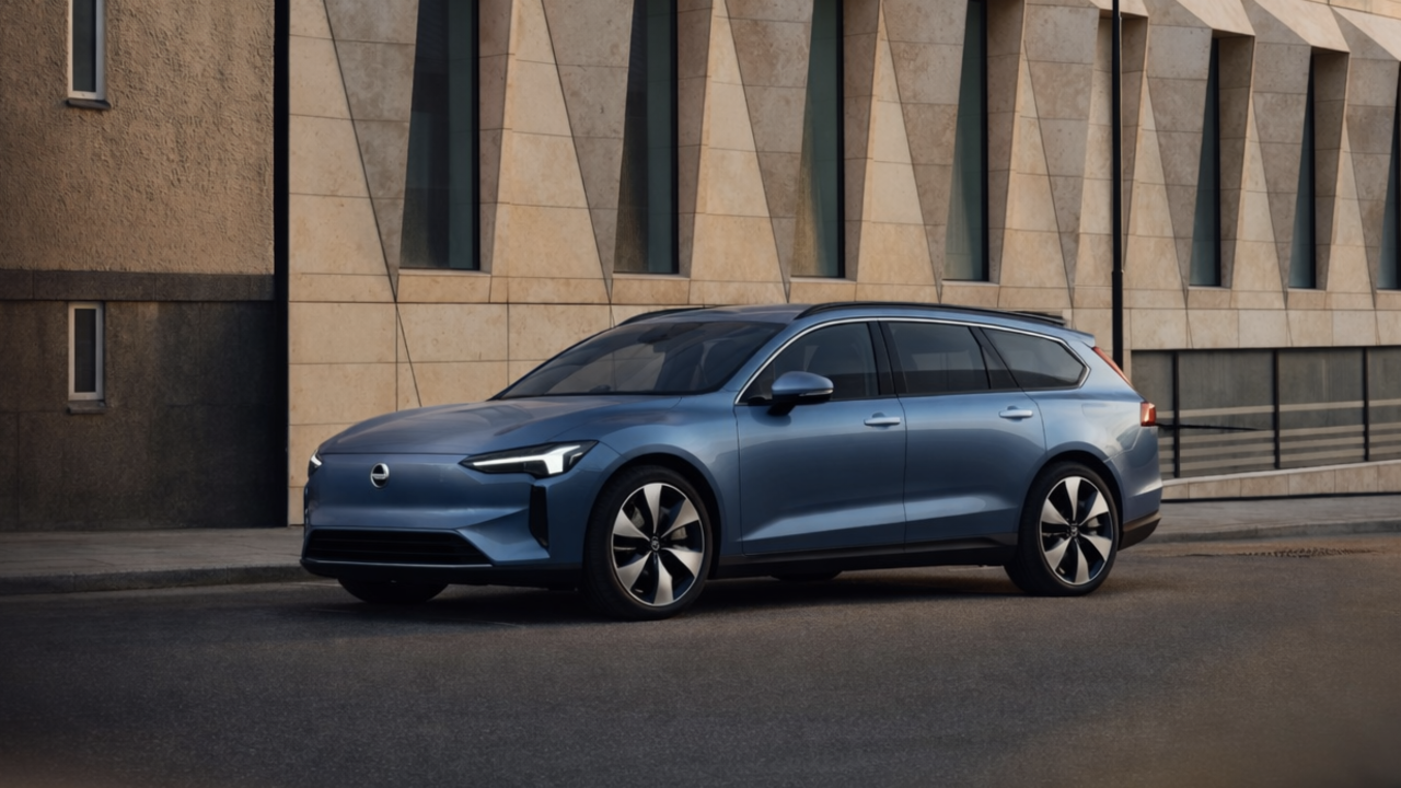 Un render AI del nuevo familiar de Volvo, que probablemente comparta su ingeniería con el EX60.