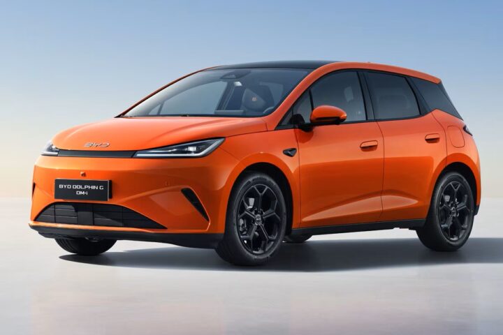 Oranje boven: BYD Dolphin G DM-i heeft verrassend veel te bieden ...