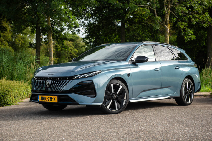 Review – Peugeot e-308 SW (2026): zuinig zonder suf te worden ...