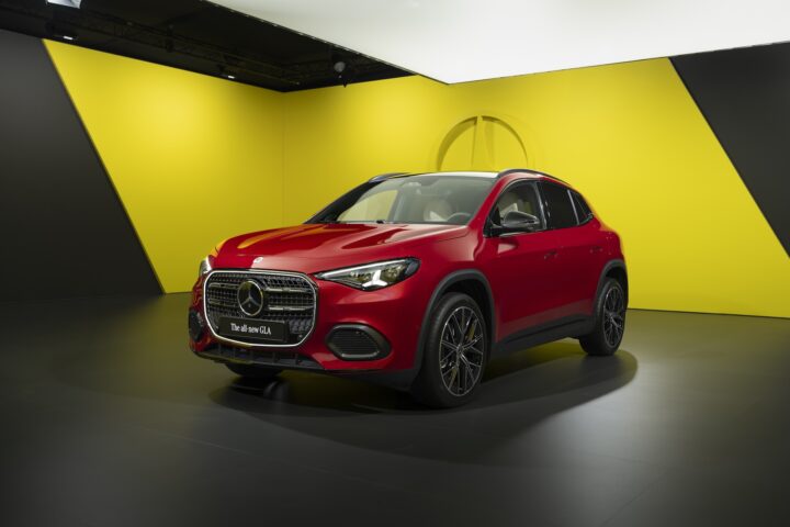 Mercedes-Benz GLA Hybrid 2026