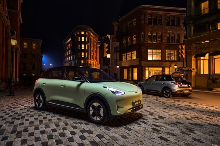 Geely E2