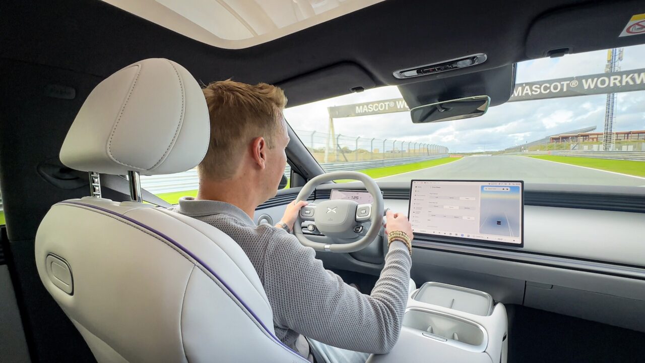 Rijden op Circuit Zandvoort met de XPeng L03