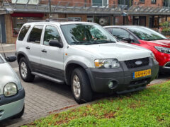 Gespot: een Ford Escape uit 2005 ...