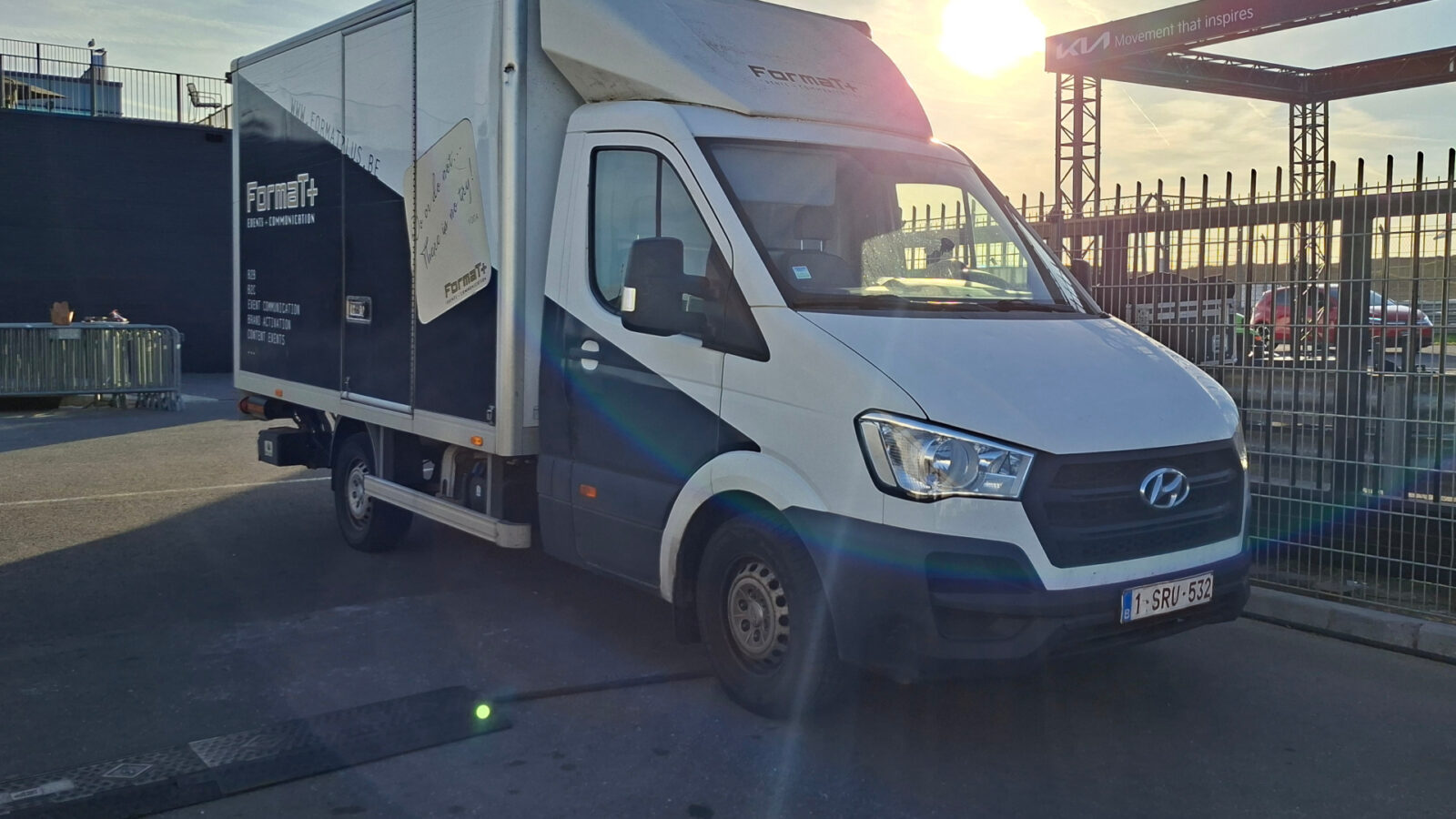 Gespot: een Hyundai H350 ...