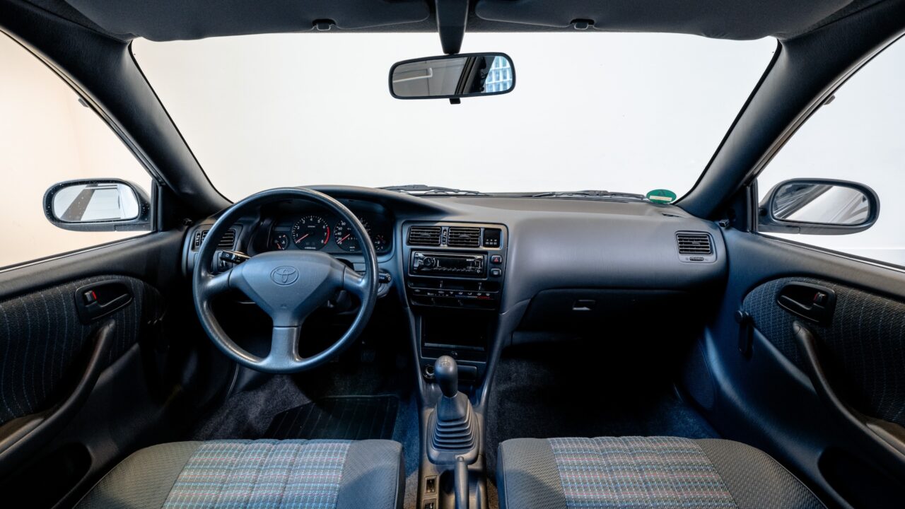 De Toyota Corolla E100