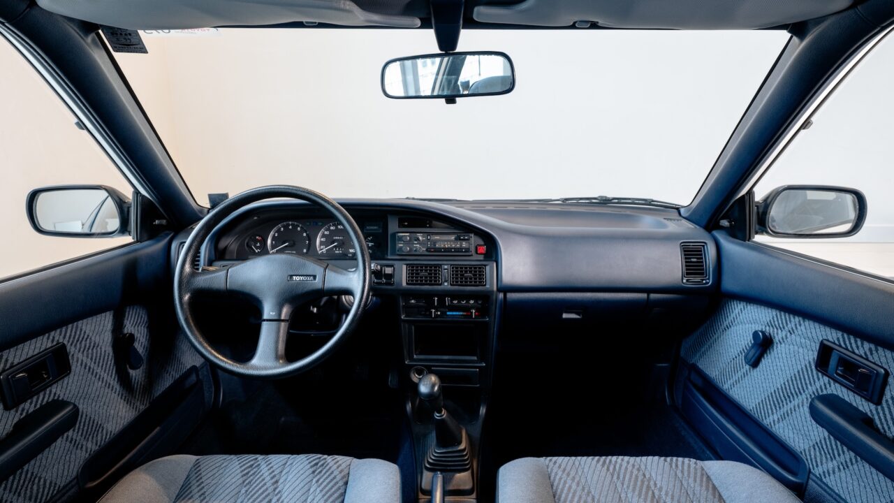 De Toyota Corolla E90