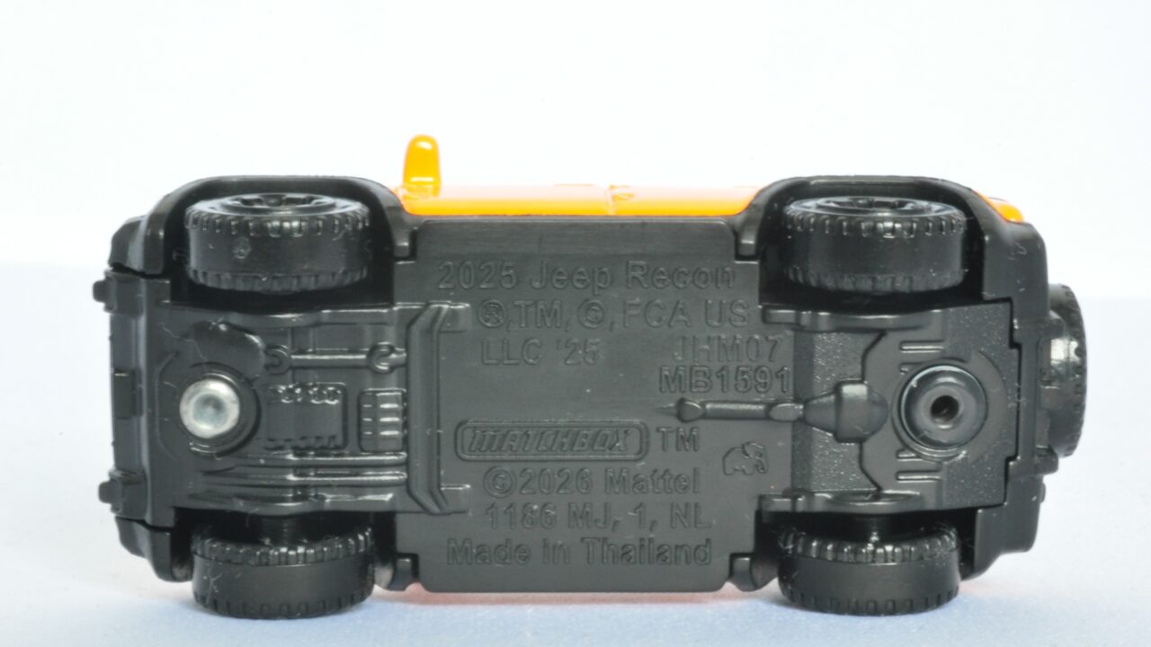 Jeep Recon - Matchbox - Onderkant
