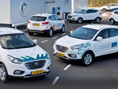 Eerste waterstoftaxi en auto als energiecentrale ...
