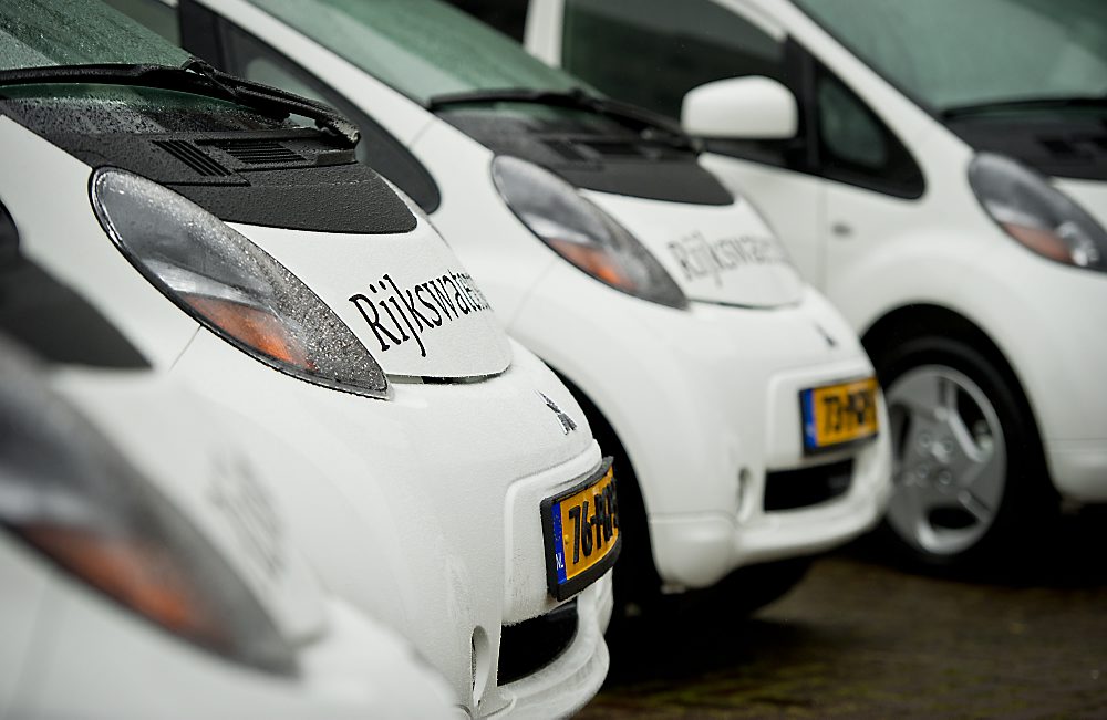Wat gebeurt er als iedereen morgen elektrisch gaat rijden? ...